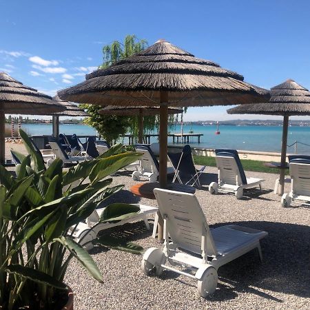 Le Petit Du Lac Sirmione Luaran gambar